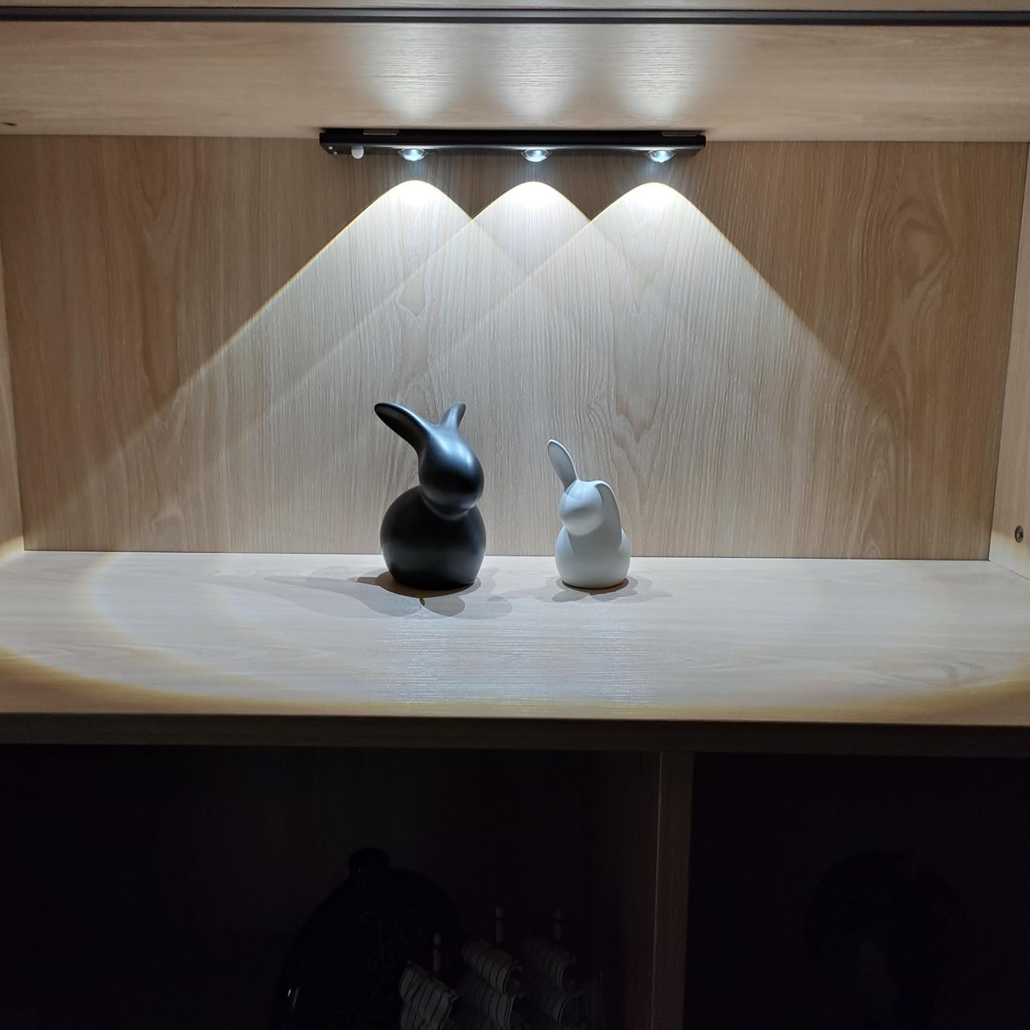 Lámpara LED Magnética con Sensor - Imagen 3